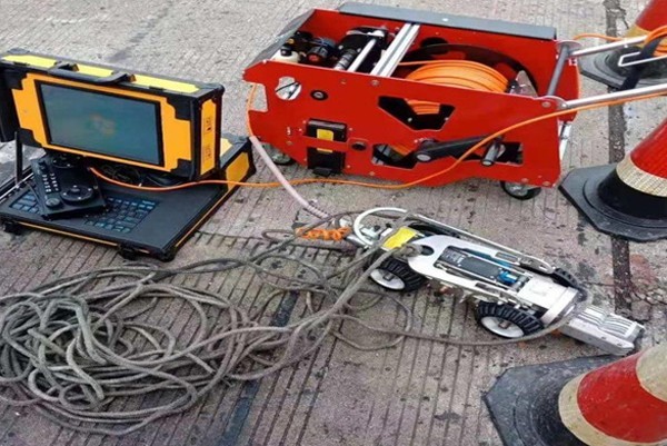 盐边CCTV管道检测机器人