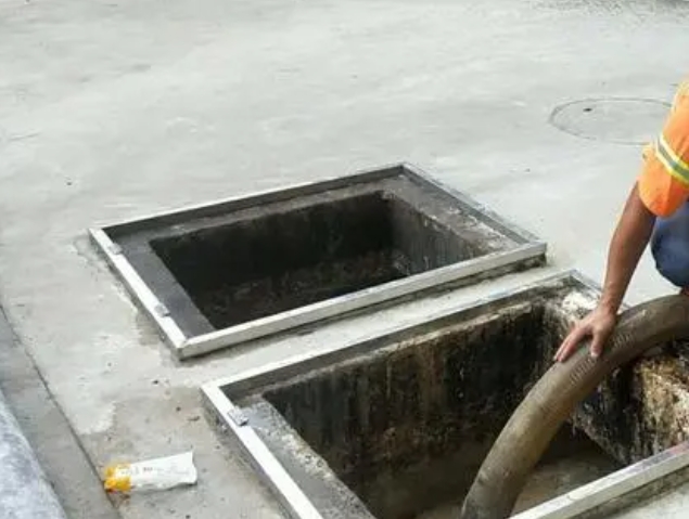 盐边化粪池清理
