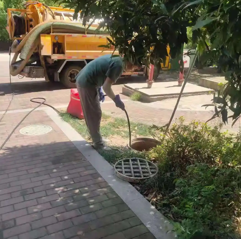 盐边市政排污管道清淤疏通——专业团队，让您全程省心！
