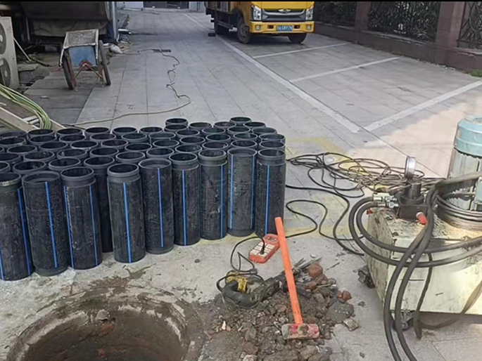 盐边PE置换管厂家 DN315置换管 非开挖管短管置换